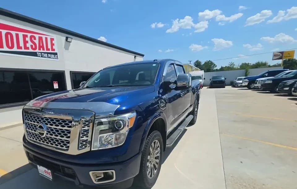 2017 NISSAN TITAN XD PLATINUM RESERVE CREW CAB MEDIUM BED 2