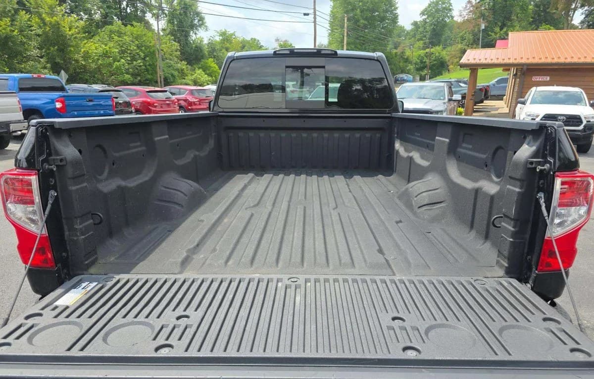 2017 NISSAN TITAN S REGULAR CAB LONG BED 7