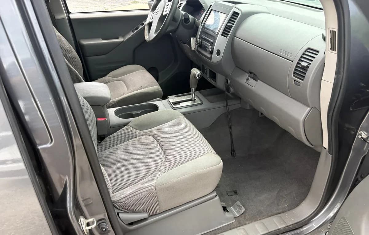2019 NISSAN FRONTIER SV CREW CAB MEDIUM BED 6