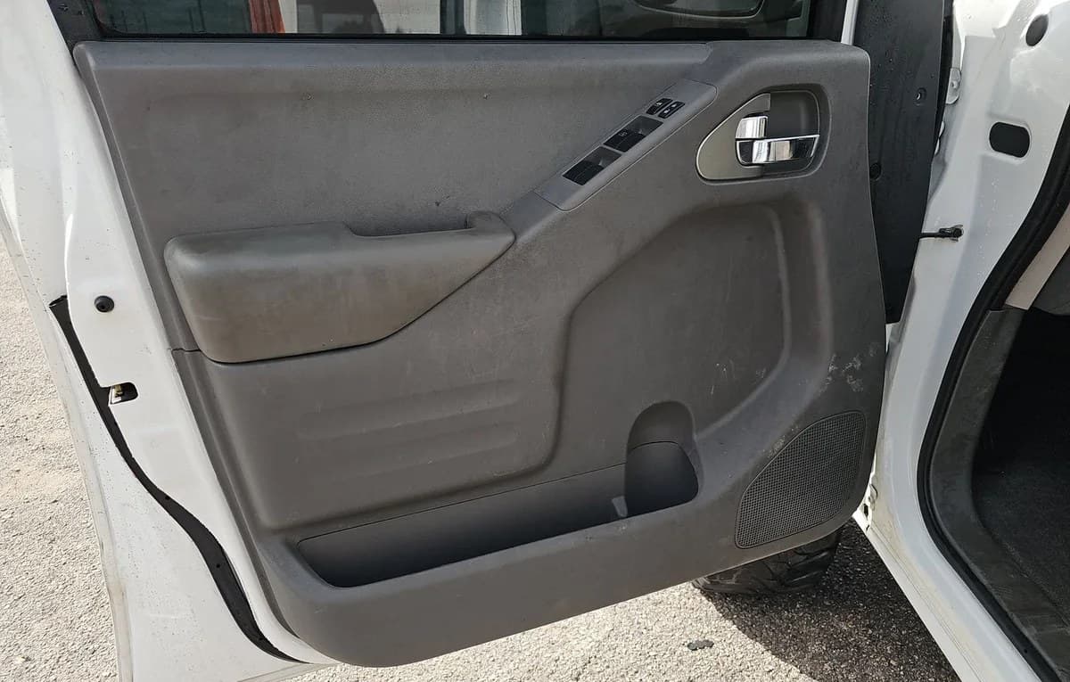 2019 NISSAN FRONTIER SV CREW CAB MEDIUM BED 6