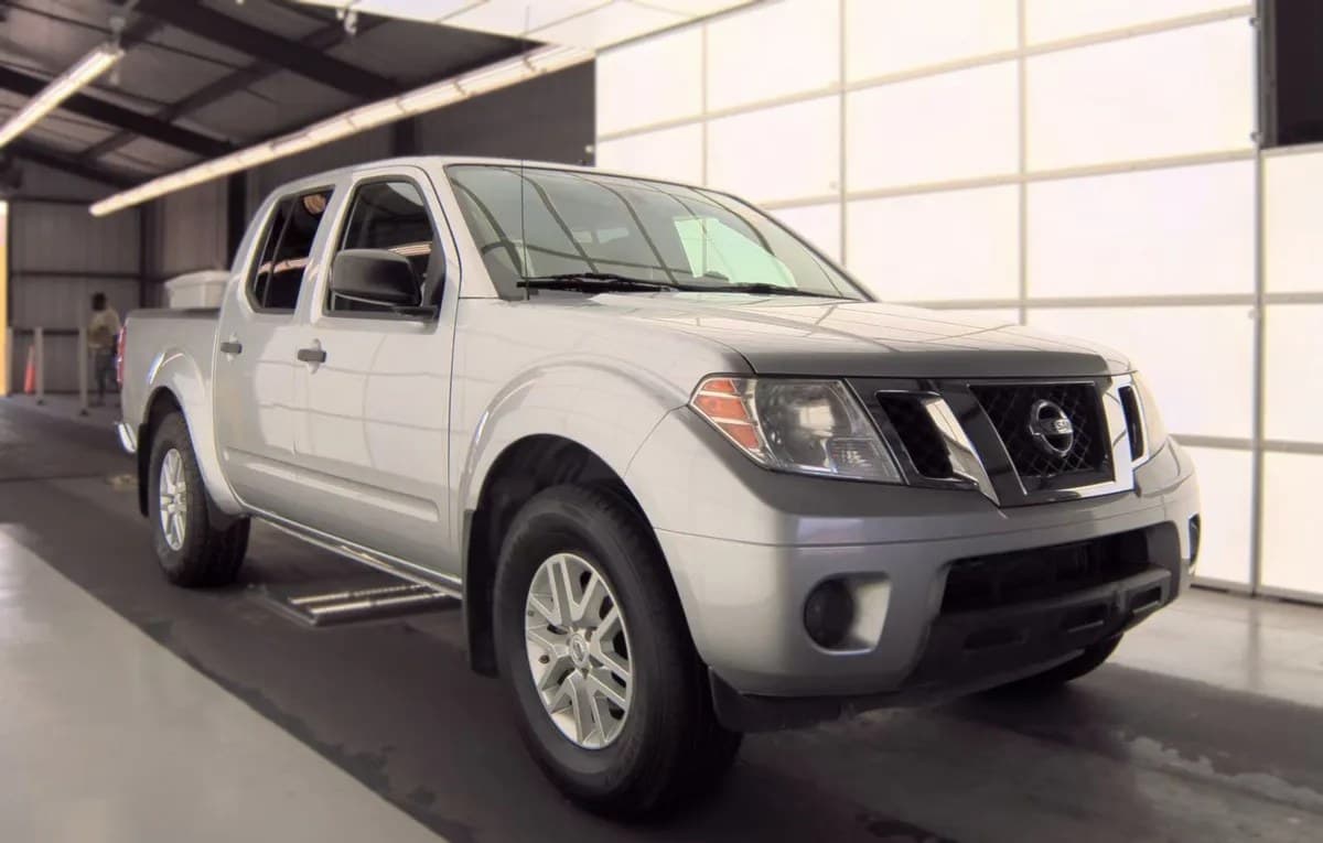 2019 NISSAN FRONTIER SV CREW CAB MEDIUM BED 4