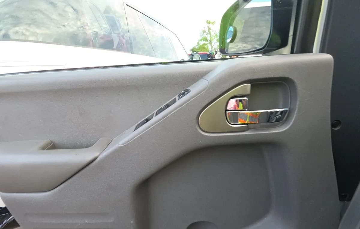 2019 NISSAN FRONTIER SV CREW CAB MEDIUM BED 6