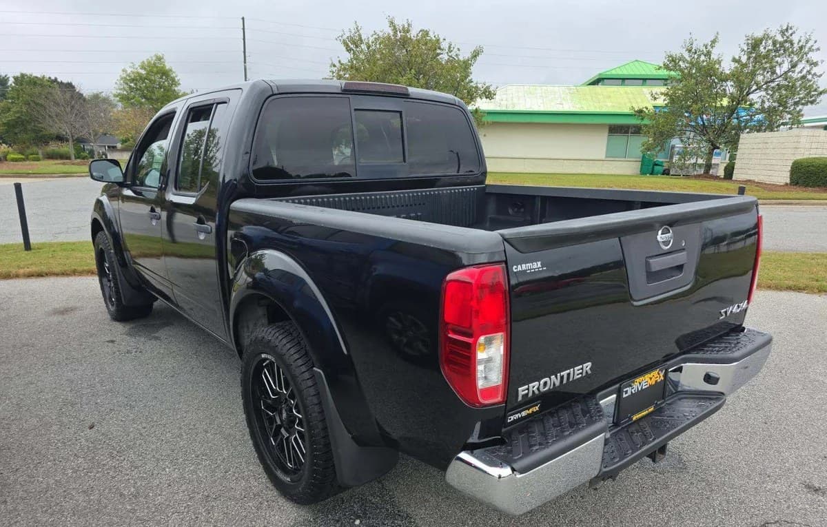 2017 NISSAN FRONTIER SV CREW CAB MEDIUM BED 3