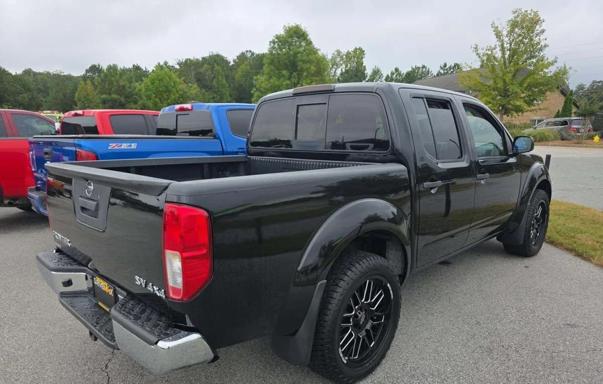 2017 NISSAN FRONTIER SV CREW CAB MEDIUM BED 4