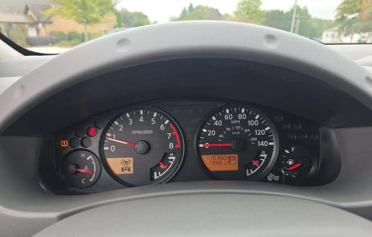 2017 NISSAN FRONTIER SV CREW CAB MEDIUM BED 6