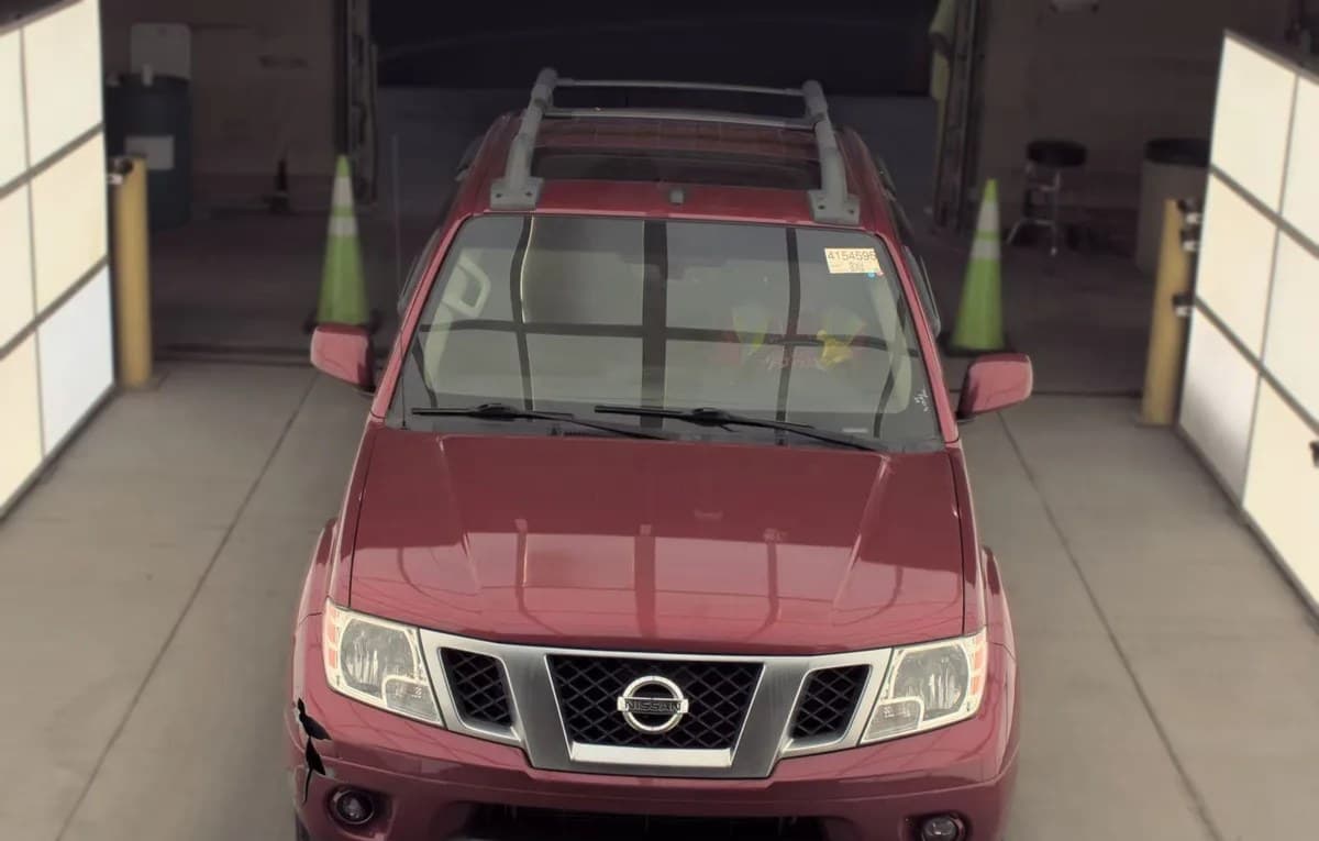 2019 NISSAN FRONTIER PRO-4X CREW CAB MEDIUM BED 3