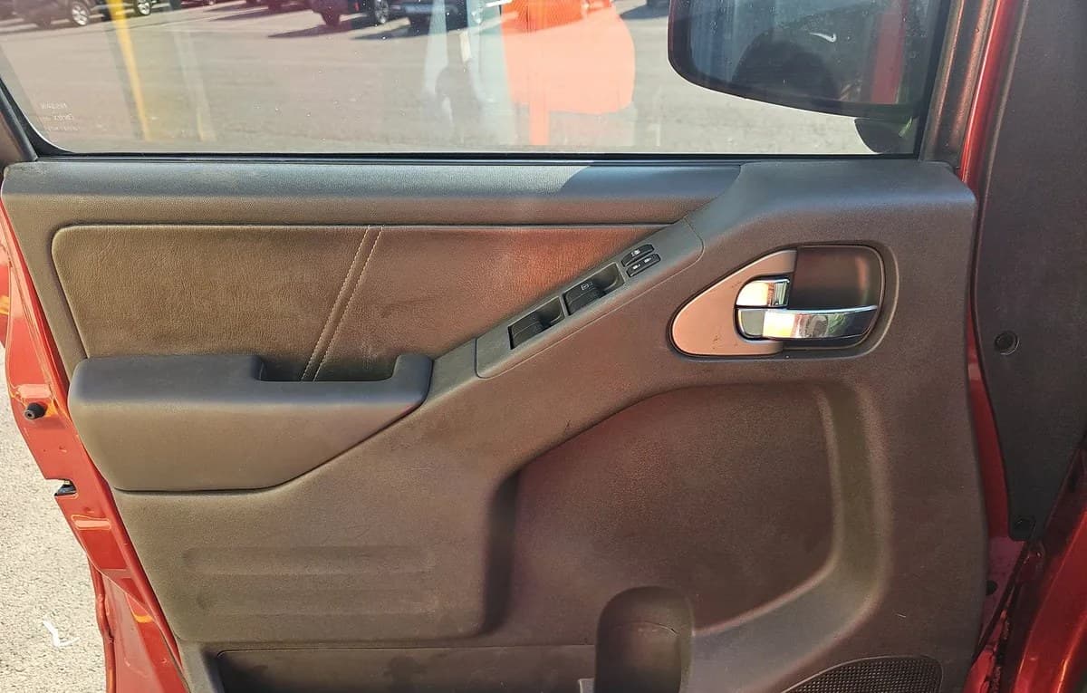 2019 NISSAN FRONTIER PRO-4X CREW CAB MEDIUM BED 6