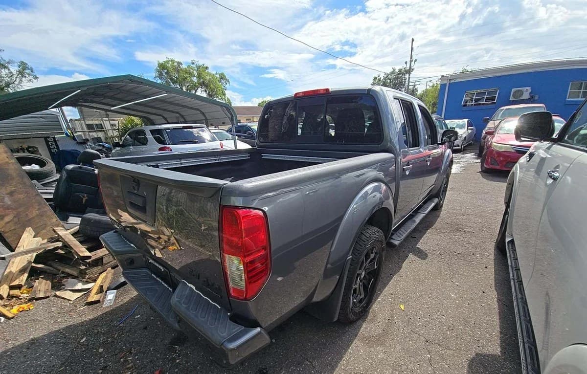 2020 NISSAN FRONTIER SV CREW CAB MEDIUM BED 4