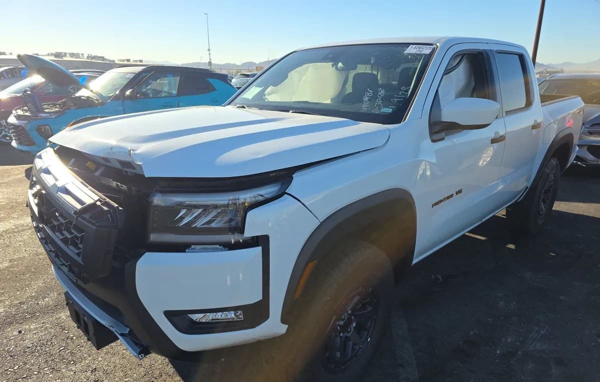 2027 NISSAN FRONTIER PRO-4X CREW CAB MEDIUM BED 2