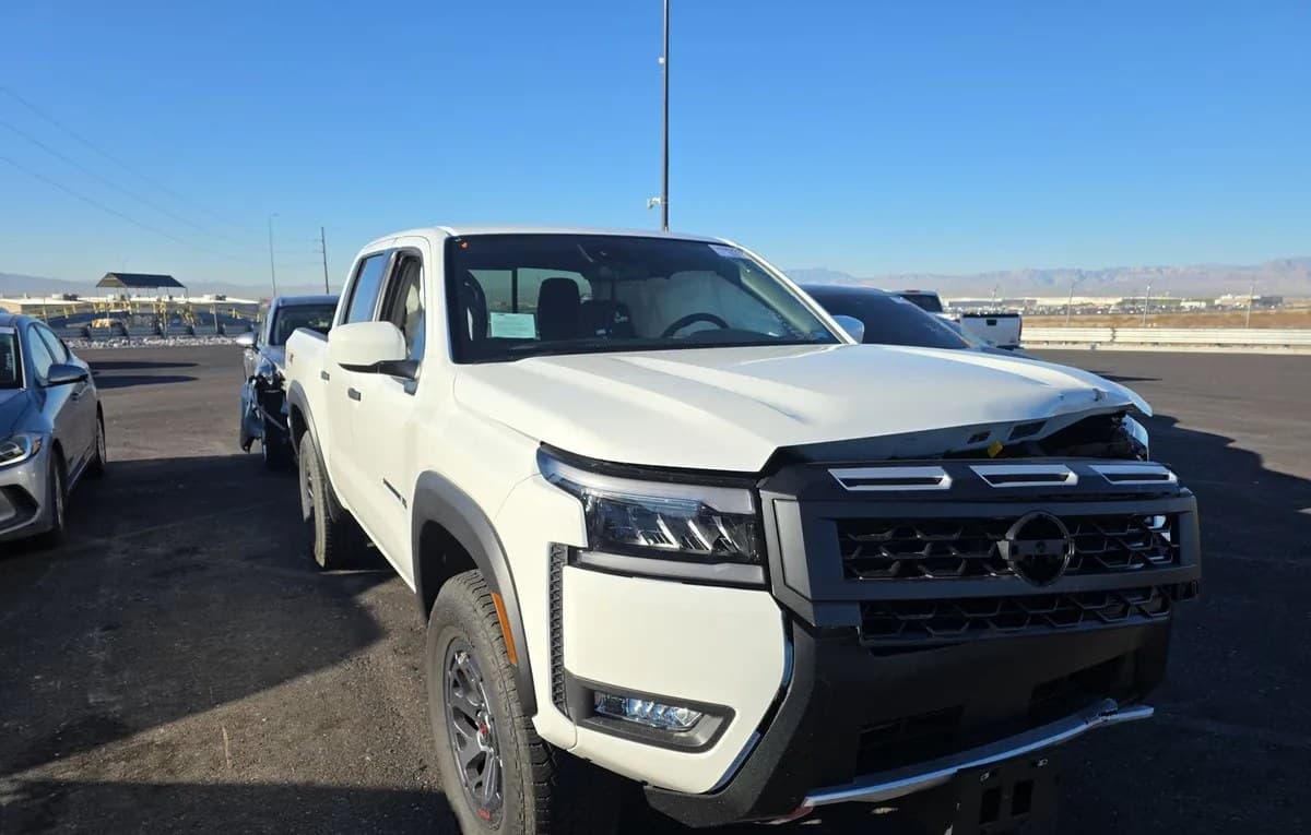 2027 NISSAN FRONTIER PRO-4X CREW CAB MEDIUM BED 4