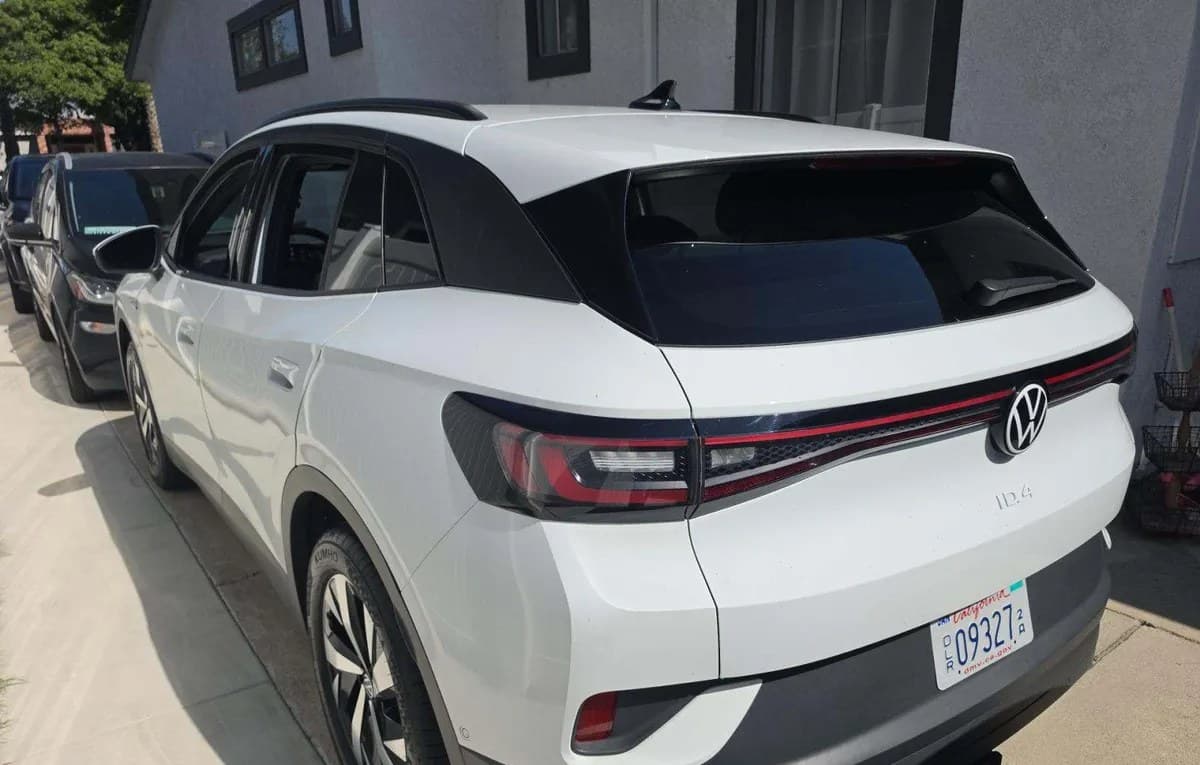 2023 VOLKSWAGEN ID.4 Pro 3