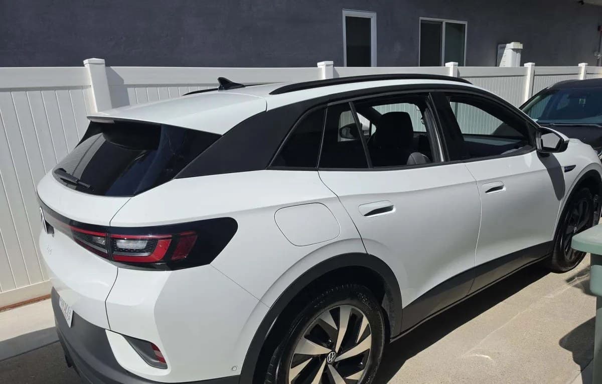 2023 VOLKSWAGEN ID.4 Pro 4