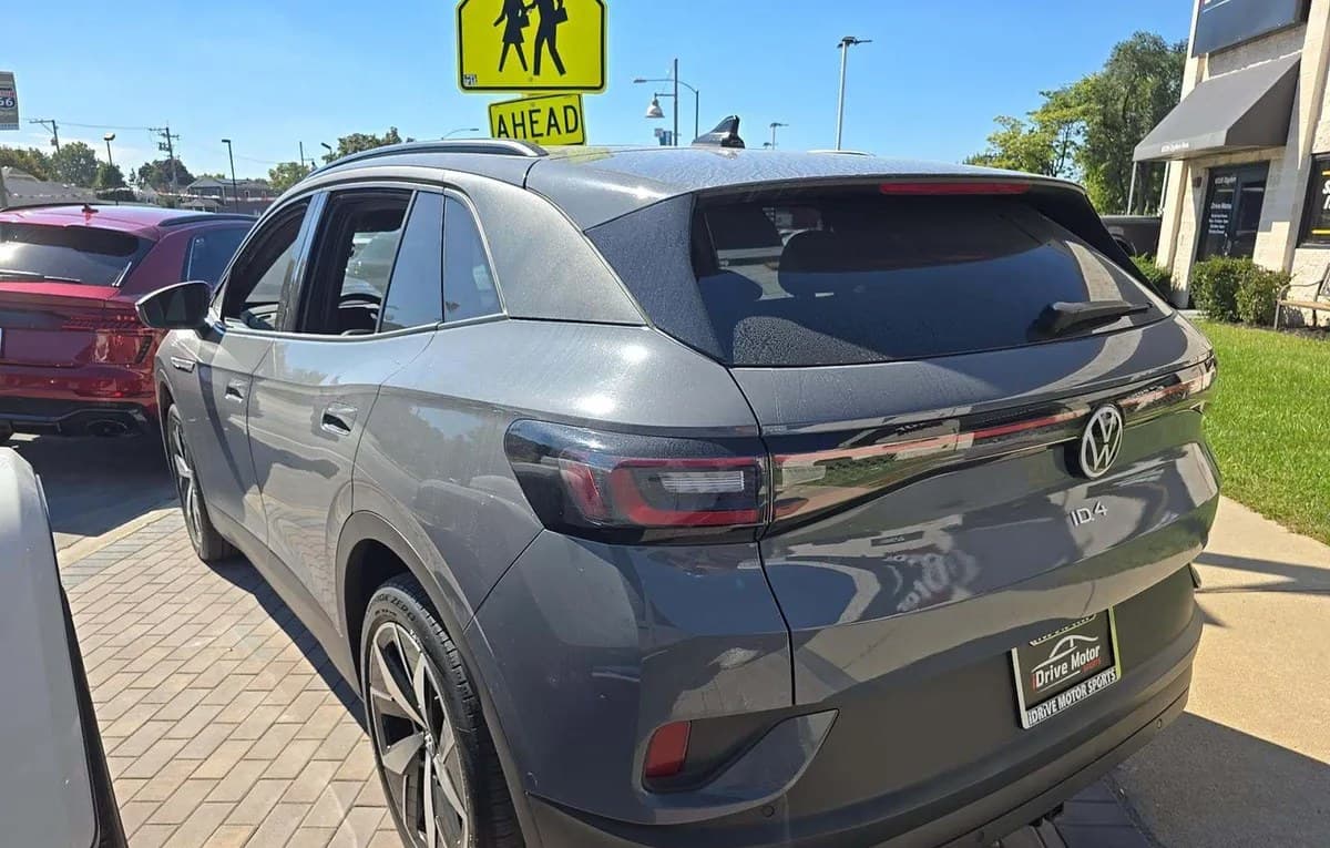2023 VOLKSWAGEN ID.4 PRO S 3