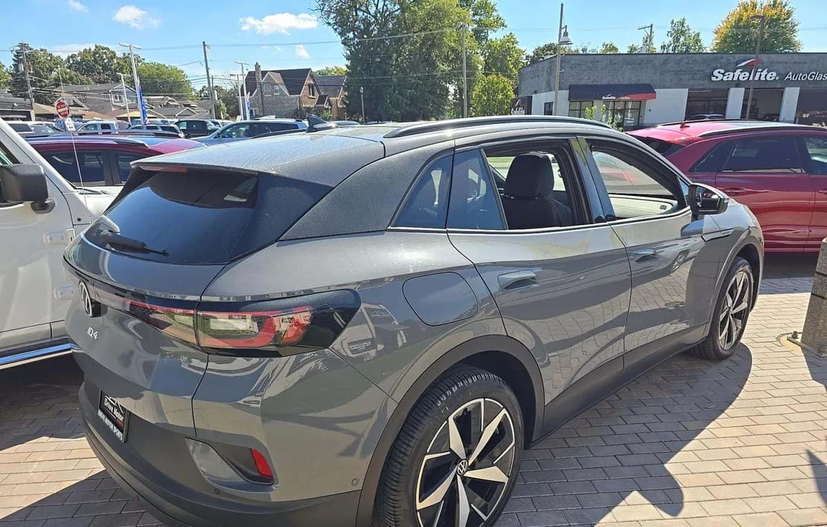 2023 VOLKSWAGEN ID.4 PRO S 4