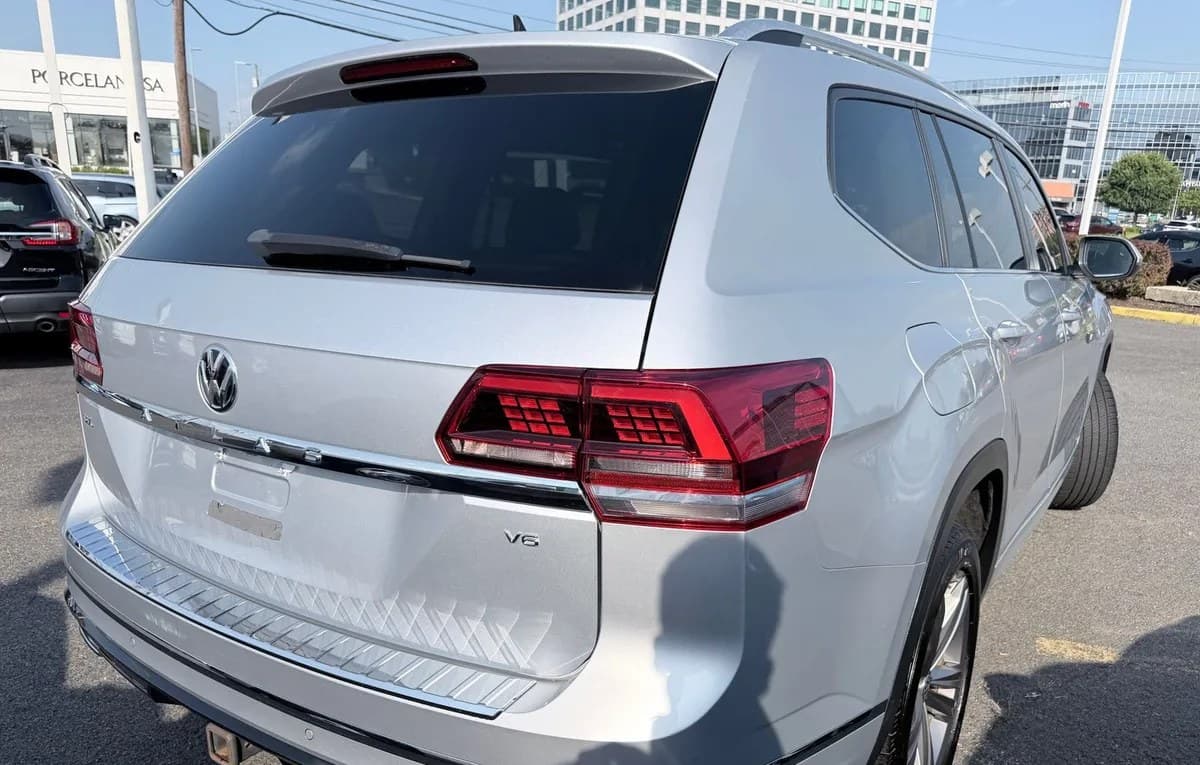 2019 VOLKSWAGEN ATLAS 3.6L SEL R-Line 6