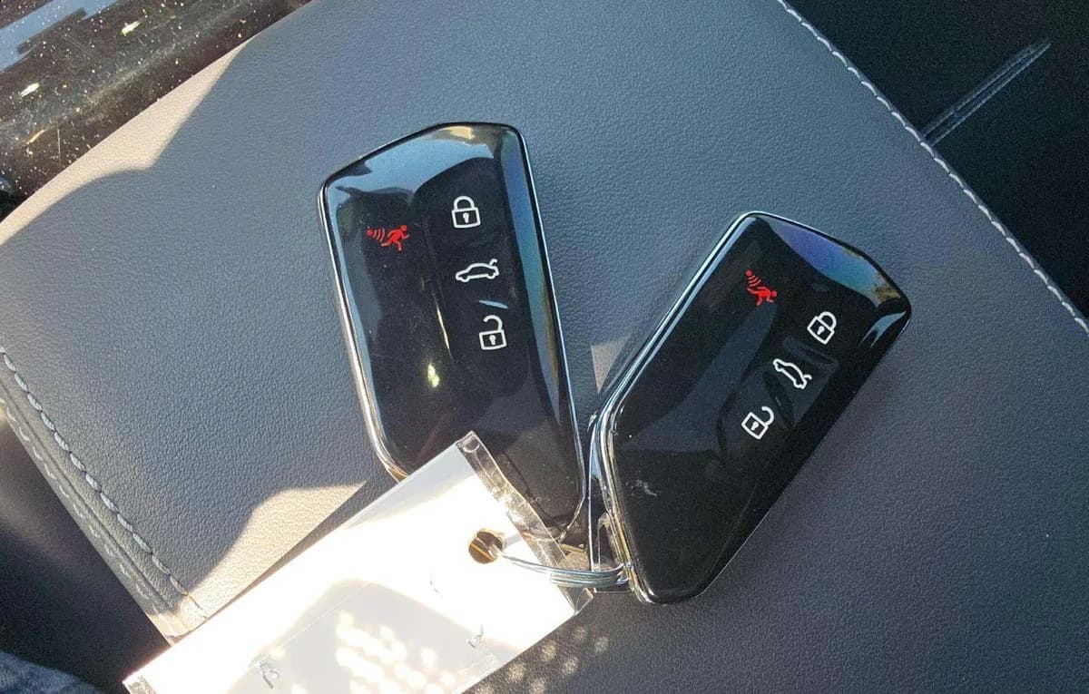 2023 VOLKSWAGEN ID.4 PRO S W/LG BATTERY 5
