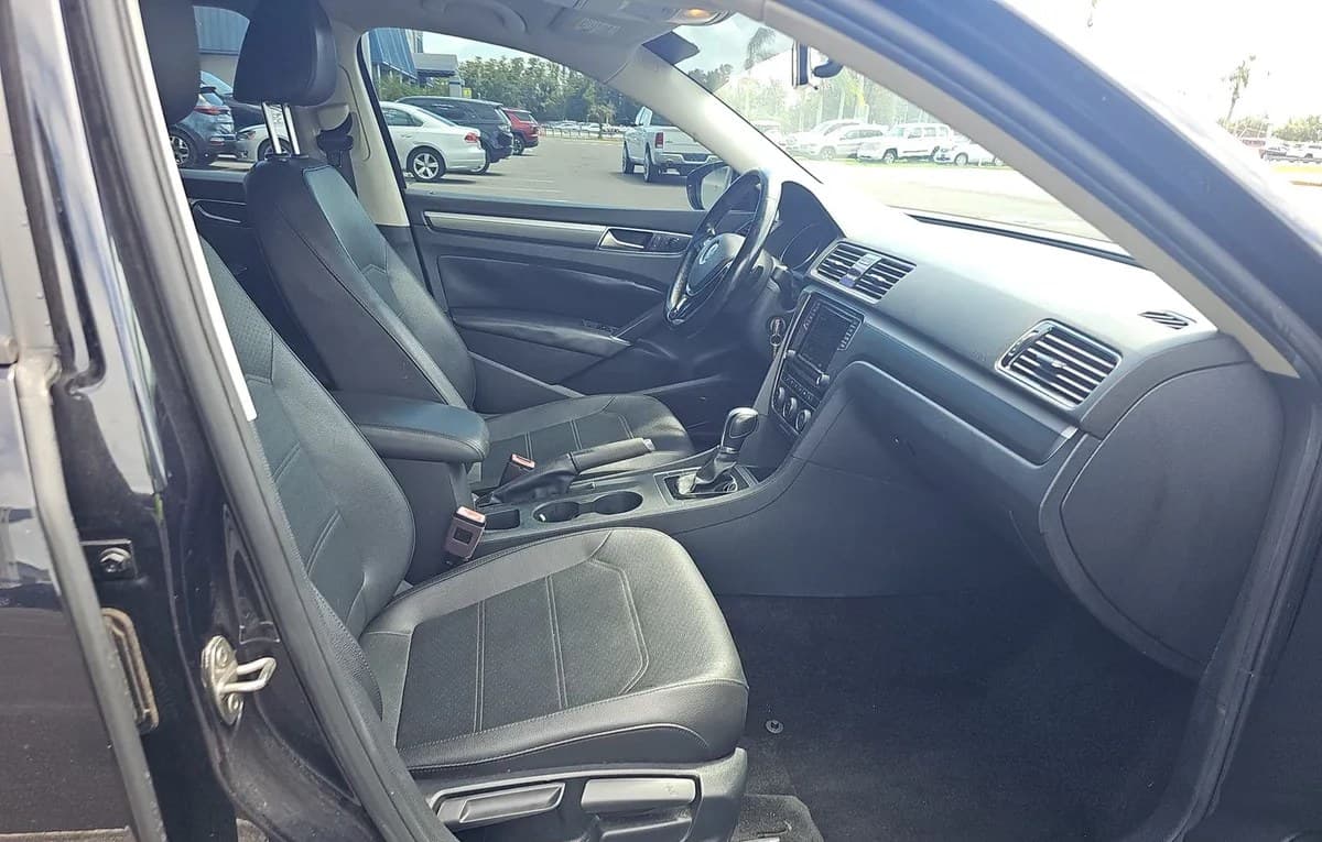 2018 VOLKSWAGEN PASSAT 2.0T S 4