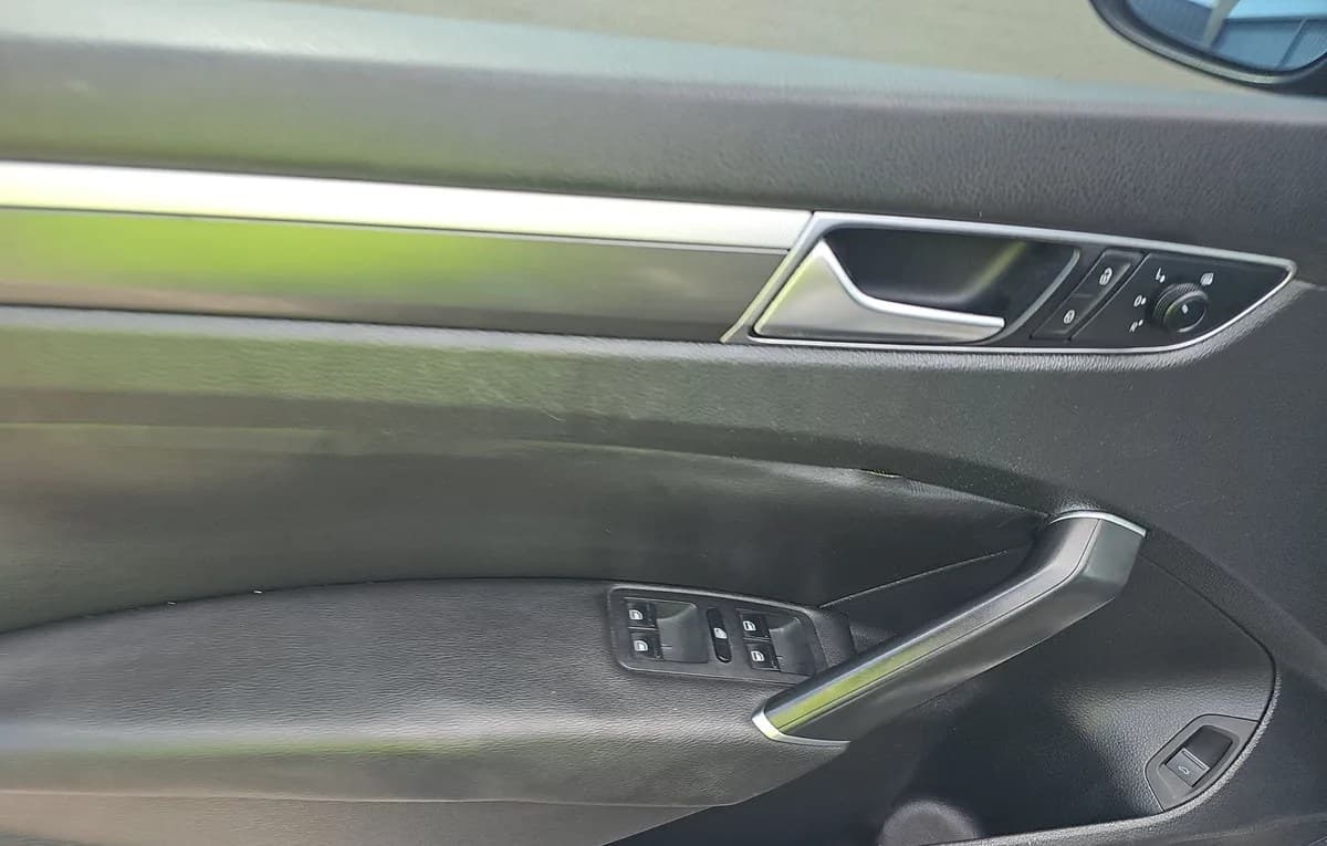 2018 VOLKSWAGEN PASSAT 2.0T S 5
