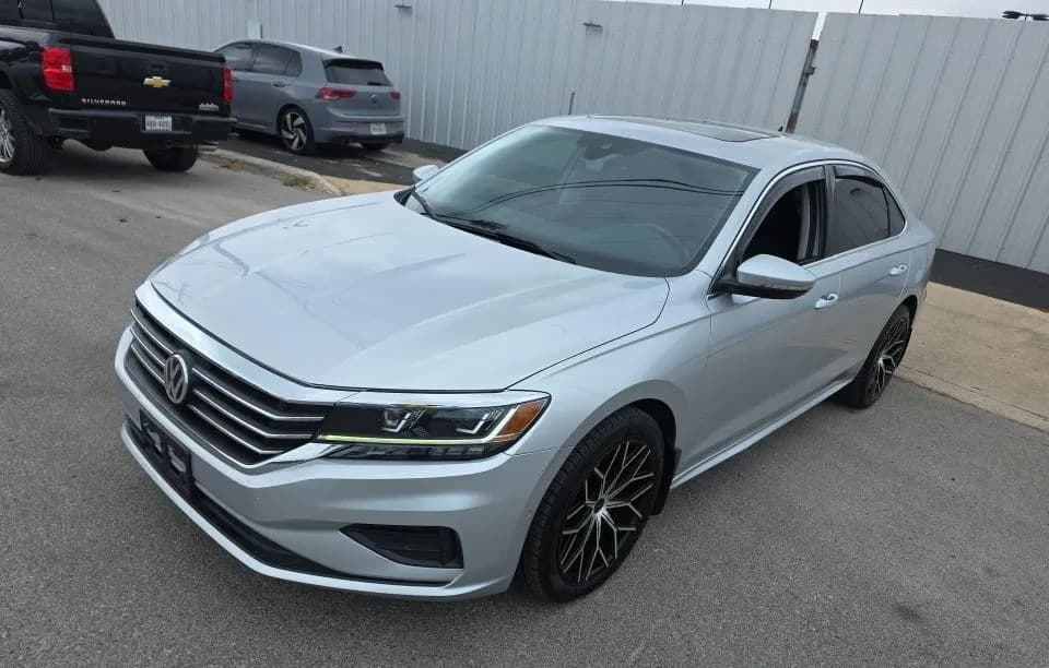 2020 VOLKSWAGEN PASSAT 2.0T SEL 2