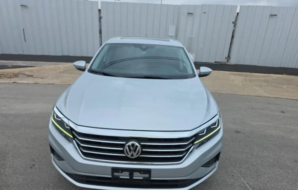 2020 VOLKSWAGEN PASSAT 2.0T SEL 3