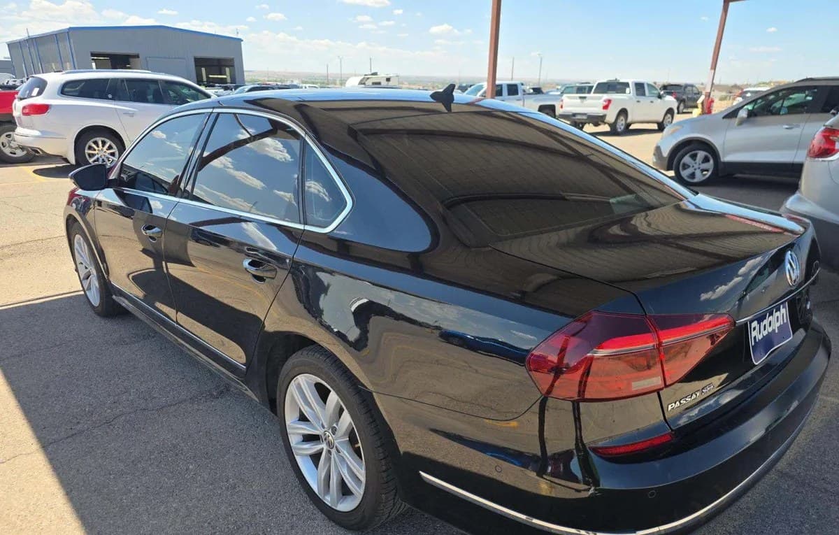 2018 VOLKSWAGEN PASSAT 2.0T SEL PREMIUM 3
