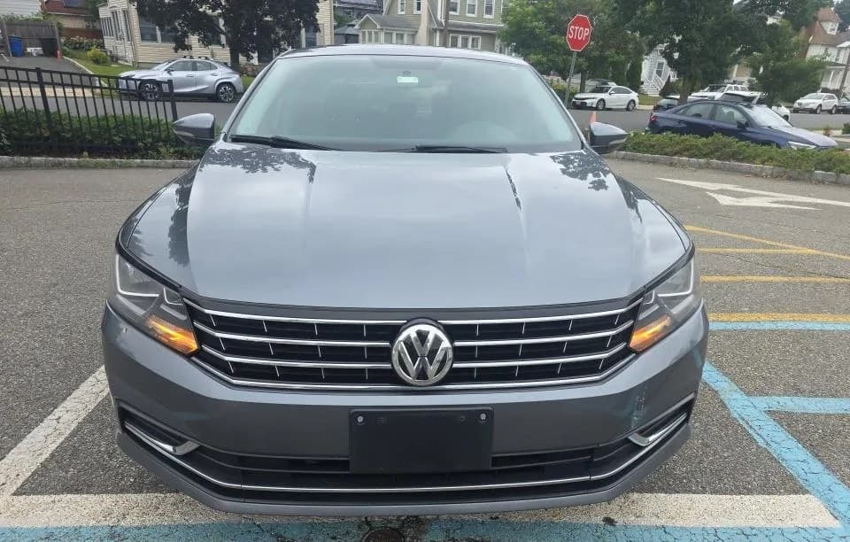 2019 VOLKSWAGEN PASSAT 2.0T WOLFSBURG Edition 2
