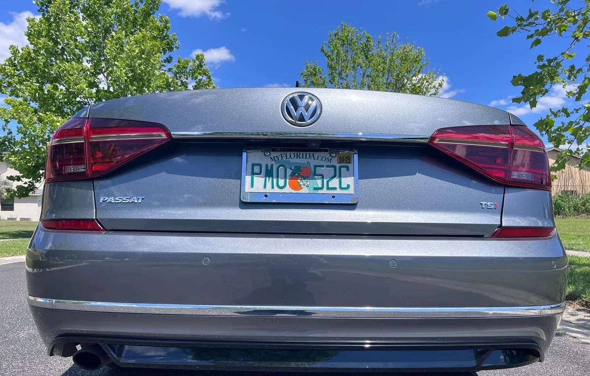 2019 VOLKSWAGEN PASSAT 2.0T SE R-Line 6