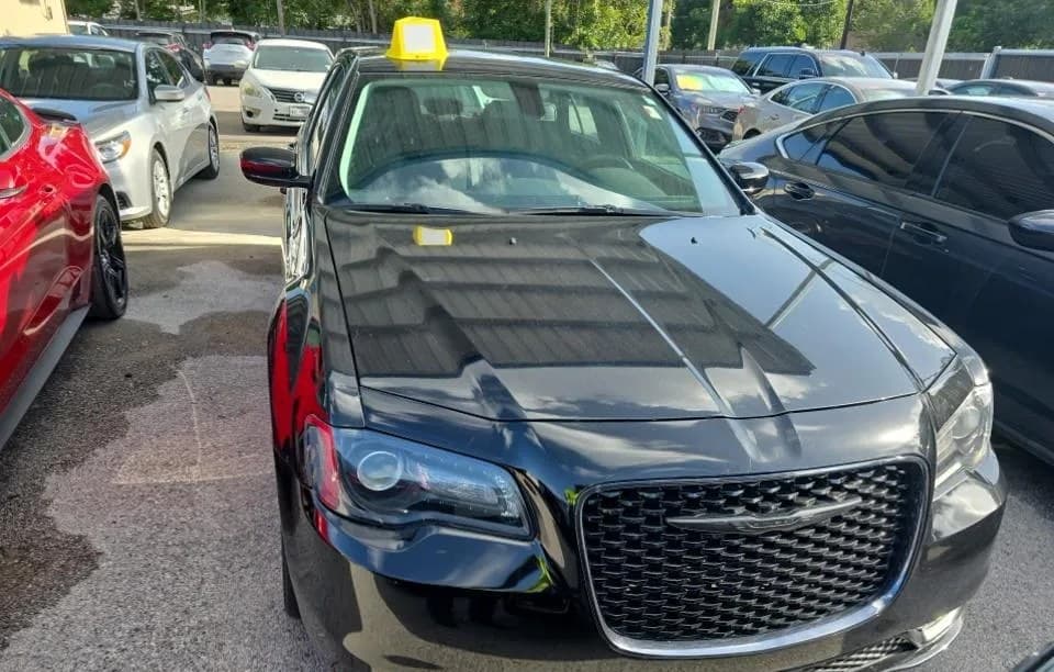 2022 CHRYSLER 300 Touring 3