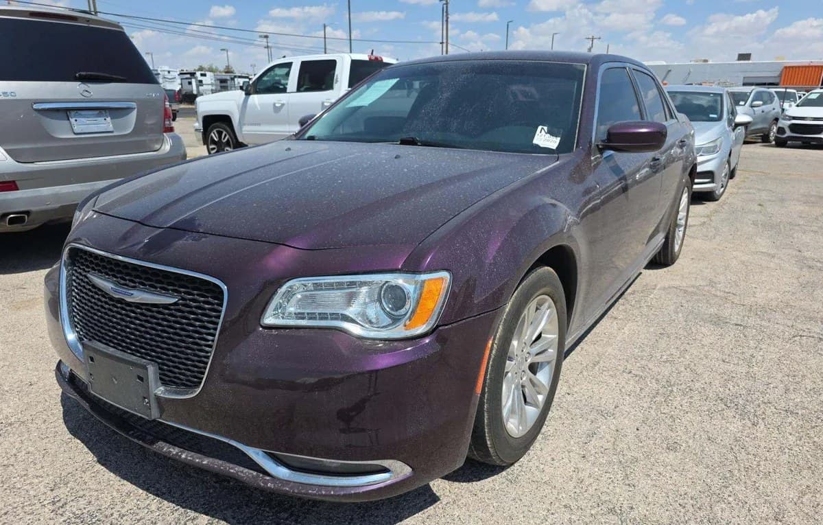 2020 CHRYSLER 300 Touring 2