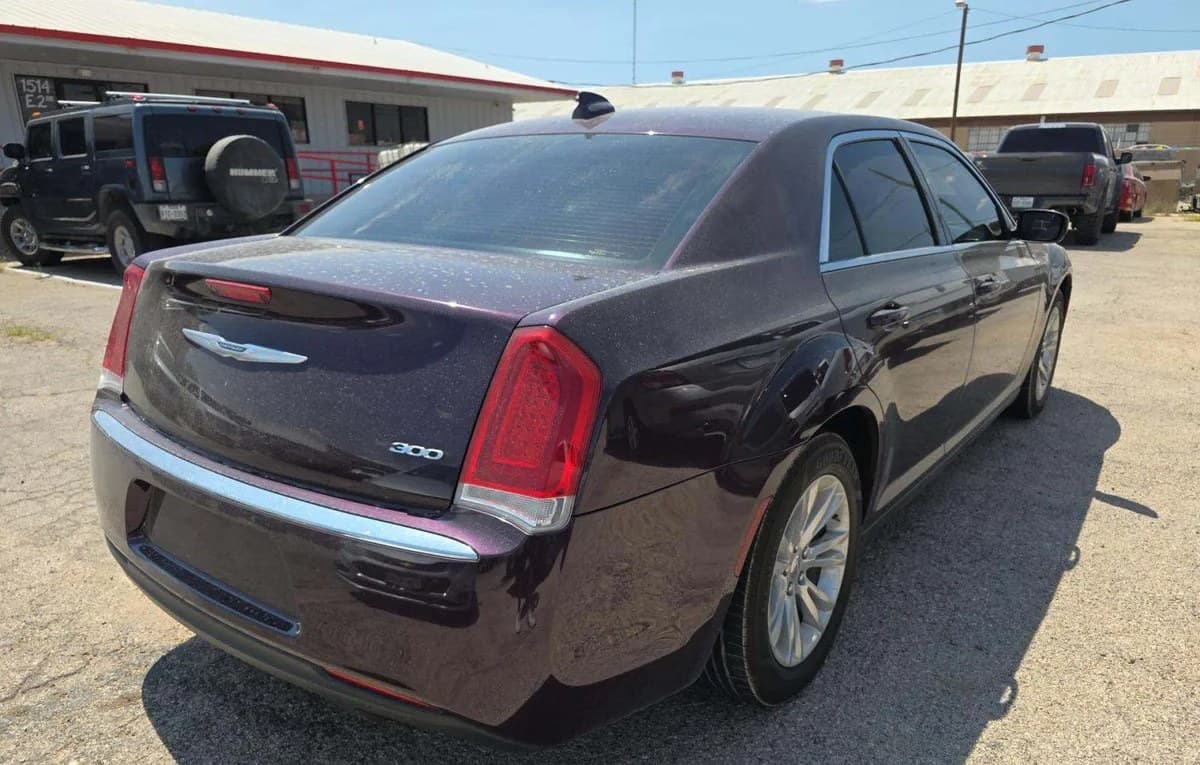 2020 CHRYSLER 300 Touring 4