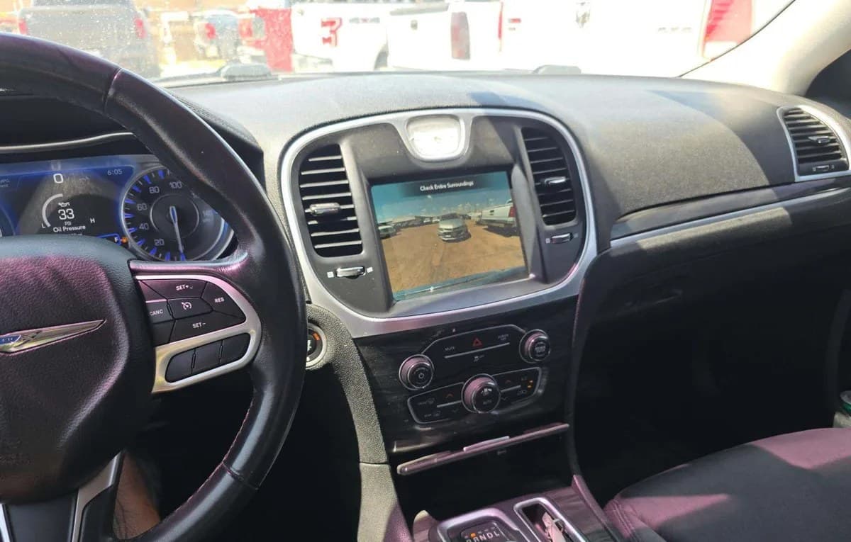 2020 CHRYSLER 300 Touring 7