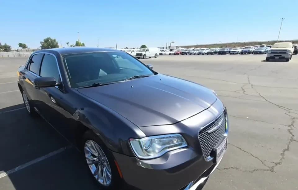2019 CHRYSLER 300 TOURING L 4