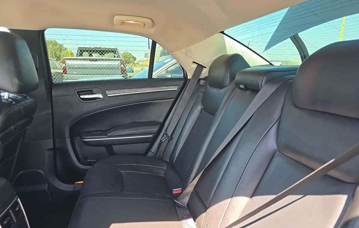 2019 CHRYSLER 300 TOURING L 7