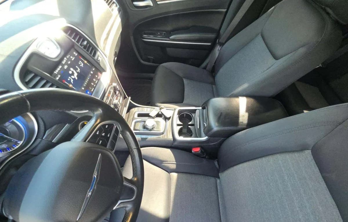 2020 CHRYSLER 300 TOURING 5