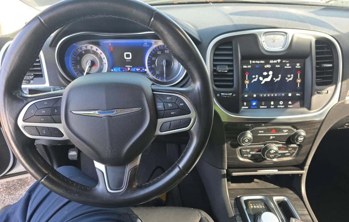 2020 CHRYSLER 300 TOURING 7