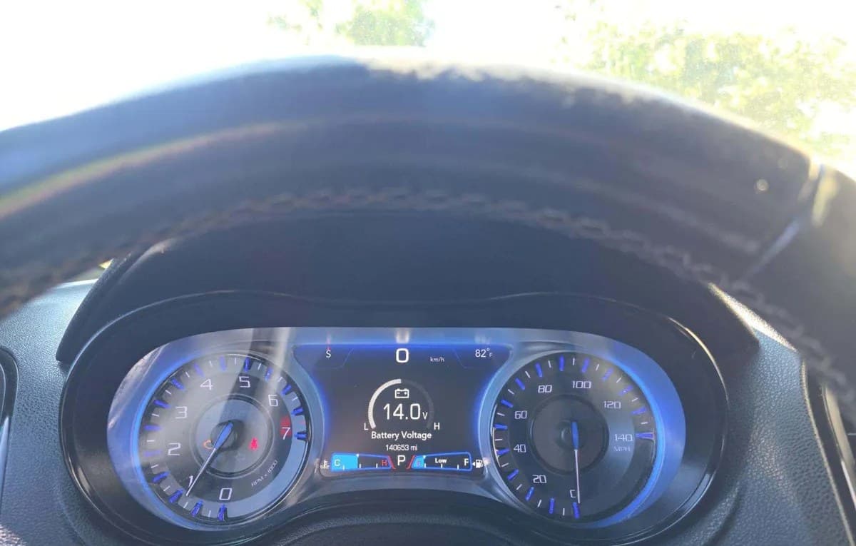 2019 CHRYSLER 300 S 5