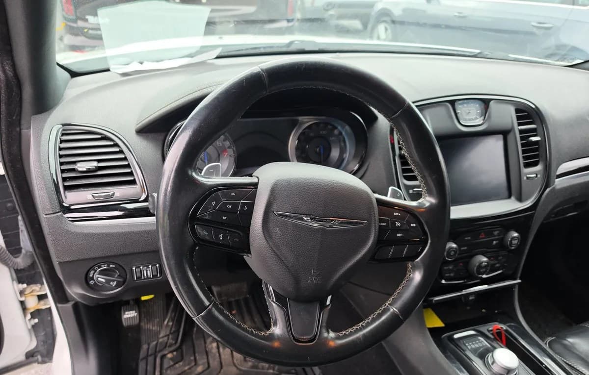 2019 CHRYSLER 300 S 7