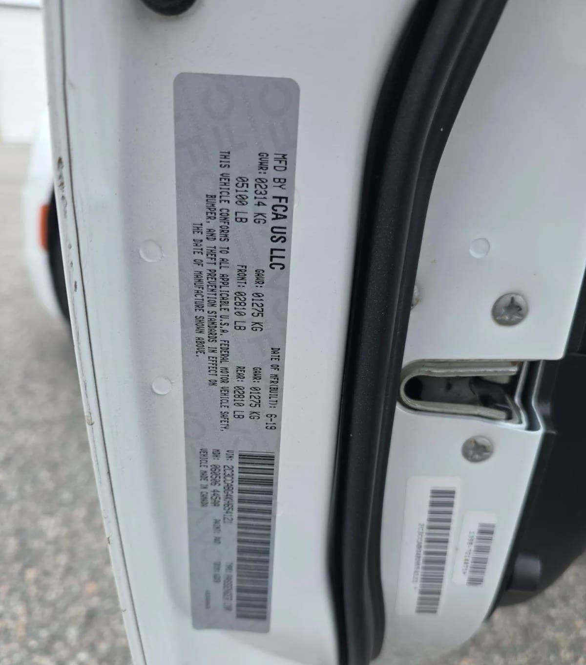 2019 CHRYSLER 300 S 3