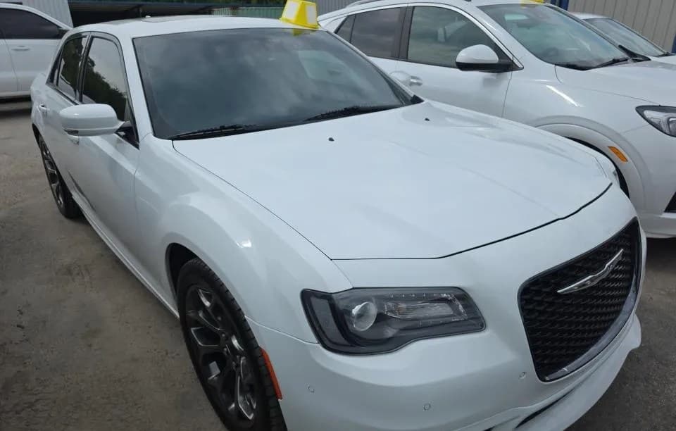 2018 CHRYSLER 300 S 4