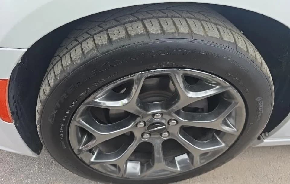 2018 CHRYSLER 300 S 5