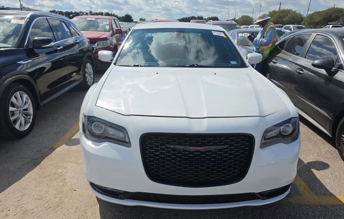 2021 CHRYSLER 300 S 3