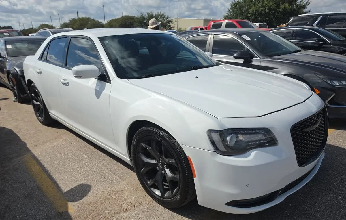 2021 CHRYSLER 300 S 4