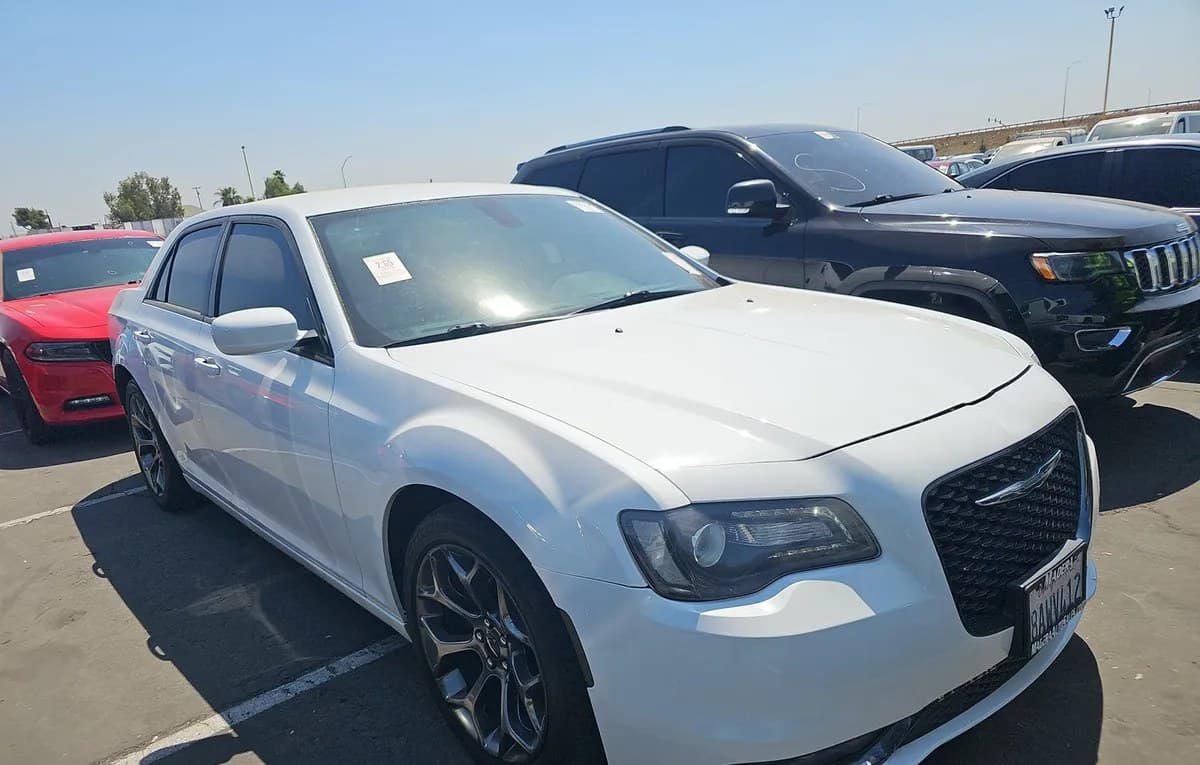 2018 CHRYSLER 300 S 3
