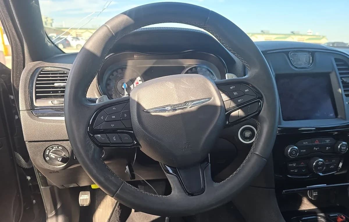 2023 CHRYSLER 300 300S 7