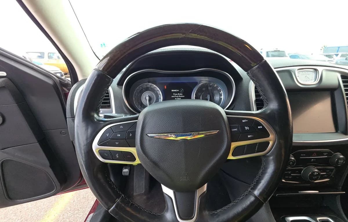2017 CHRYSLER 300 C 7