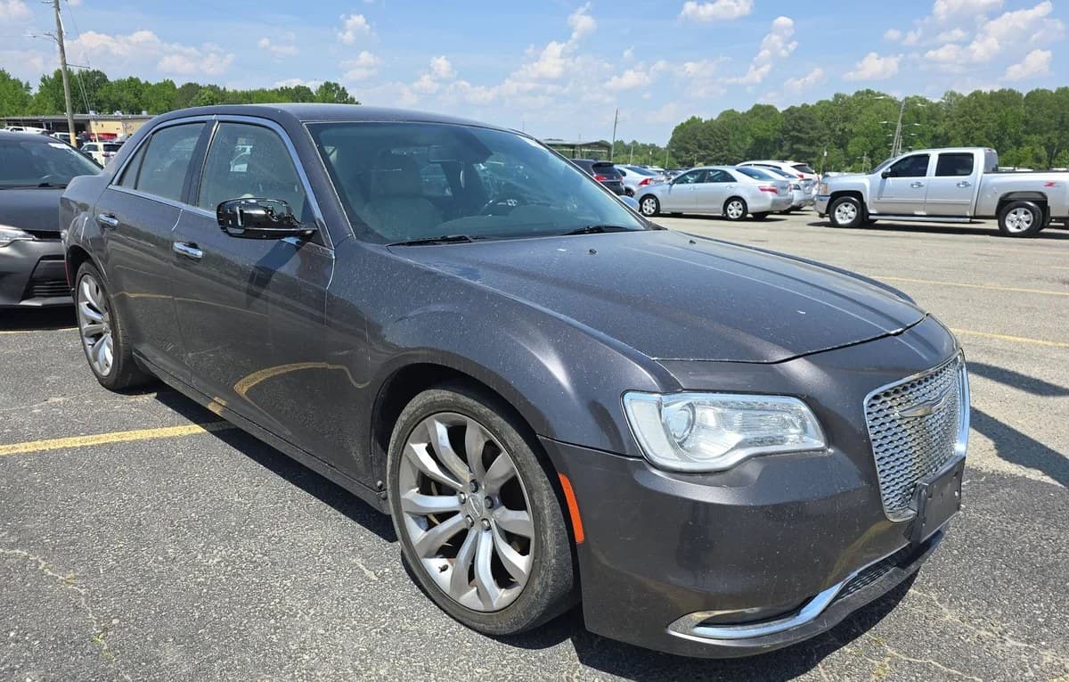 2018 CHRYSLER 300 Limited 3