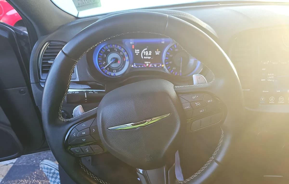 2017 CHRYSLER 300 S 7