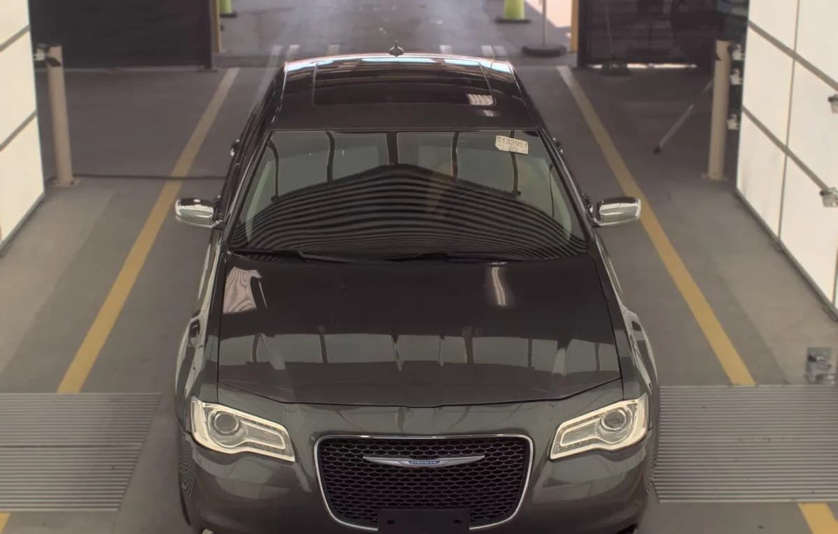 2019 CHRYSLER 300 Limited 3