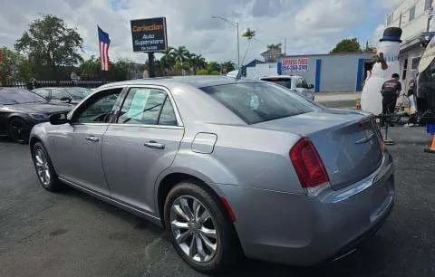 2018 CHRYSLER 300 Limited 3