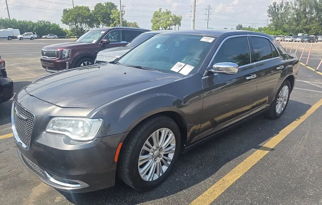 2018 CHRYSLER 300 LIMITED 1